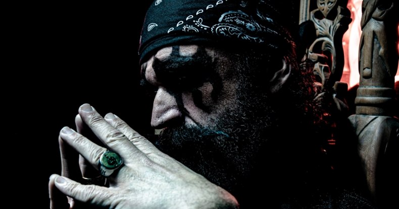 Ox präsentiert: HANK VON HELL
