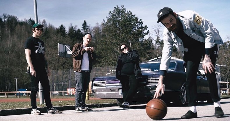AKNE KID JOE auf Tour