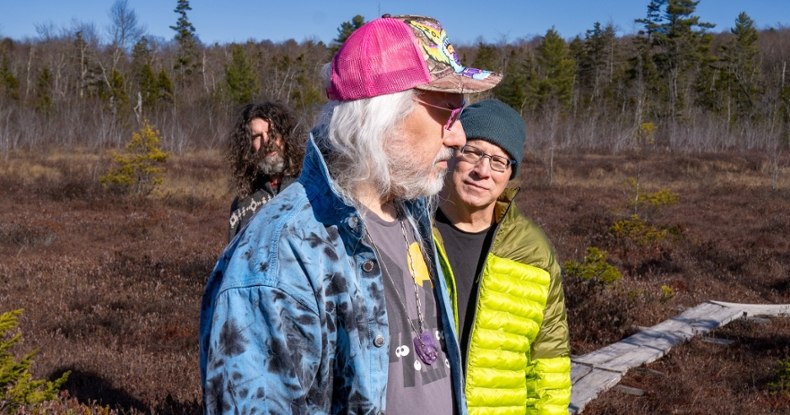 DINOSAUR JR. kündigen „There Near“ an