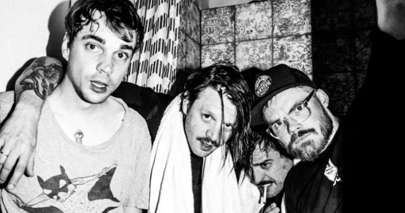 LOVE A: Erste Single vom Album „Meisenstaat“