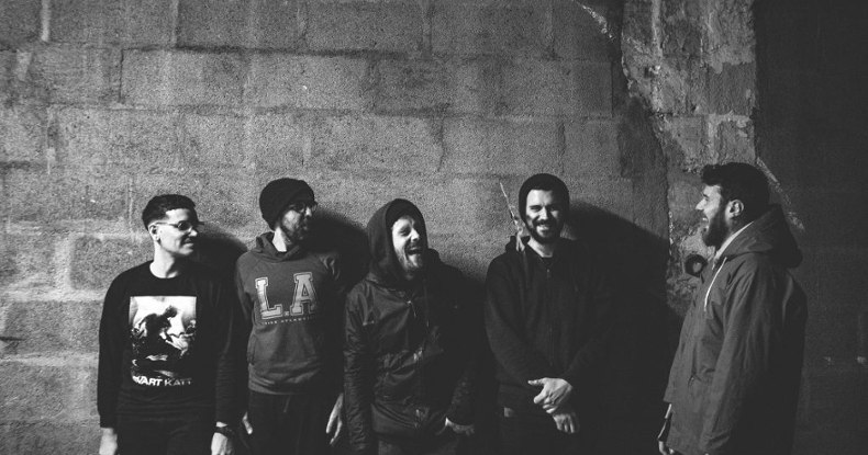 Videopremiere: TINY VOICES „A Reasonable Bully“